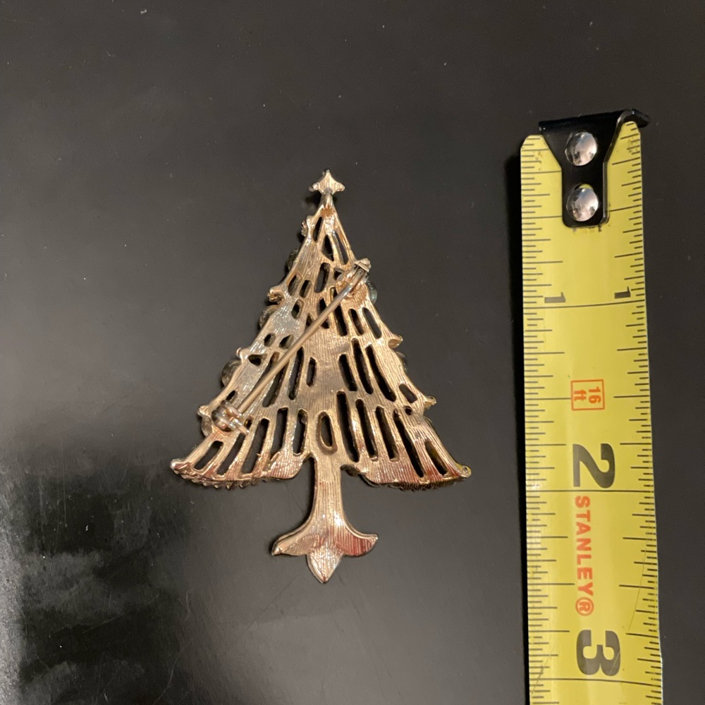Gold and Green Christmas Tree Brooch - Picture 4 of 4